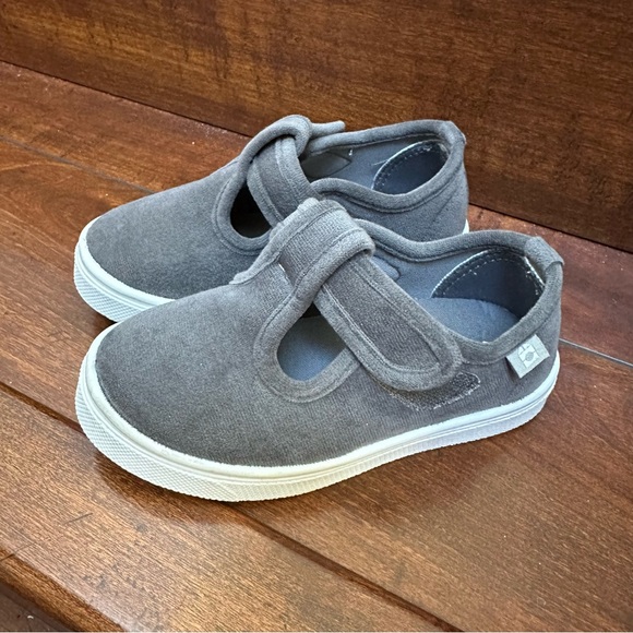 oomphies Other - Toddler Girls Shoes Gray